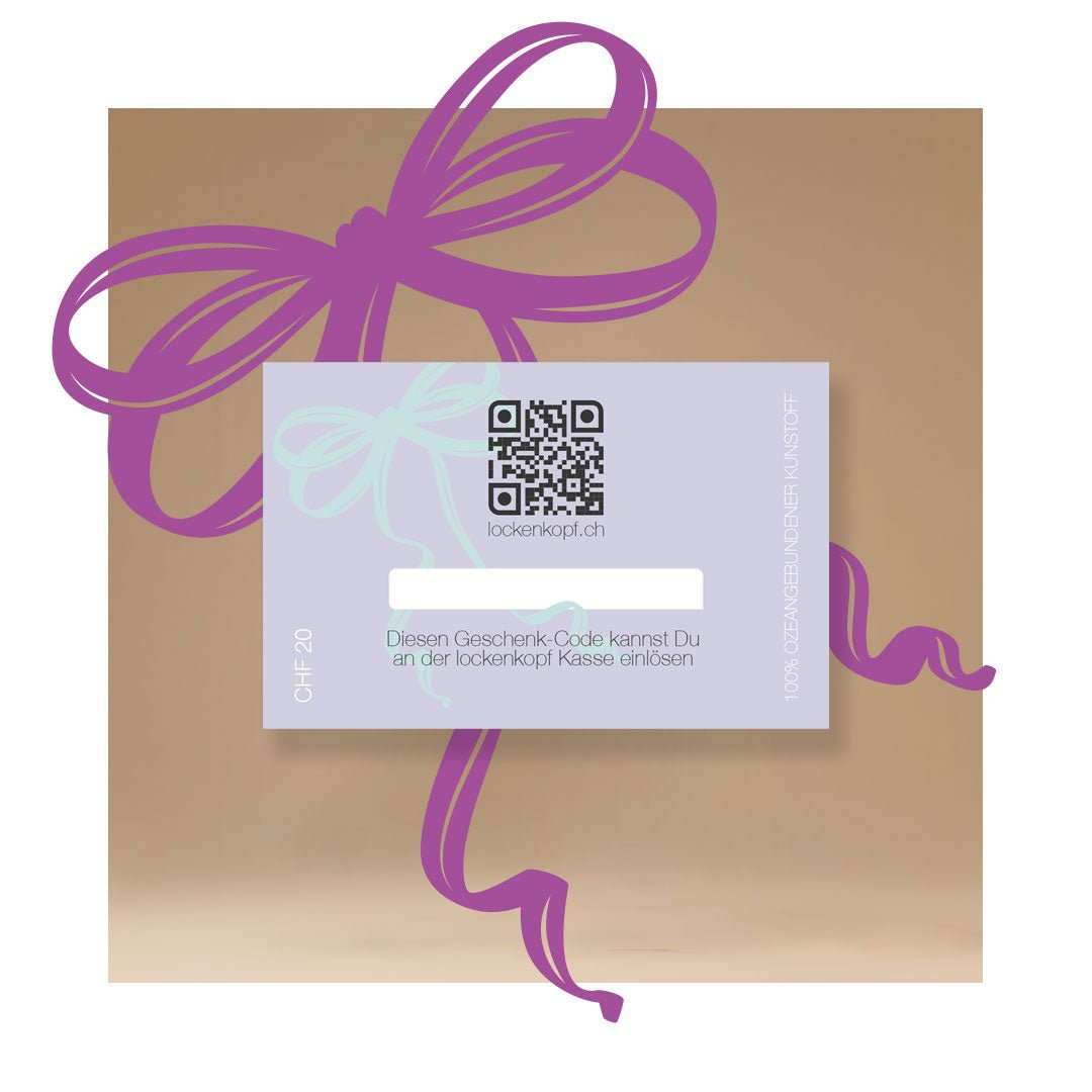 Biglietto regalo realizzato con il 100 % di plastica destinata agli oceani Geschenkkarte aus 100 % ozeangebundenem Plastik - lockenkopf