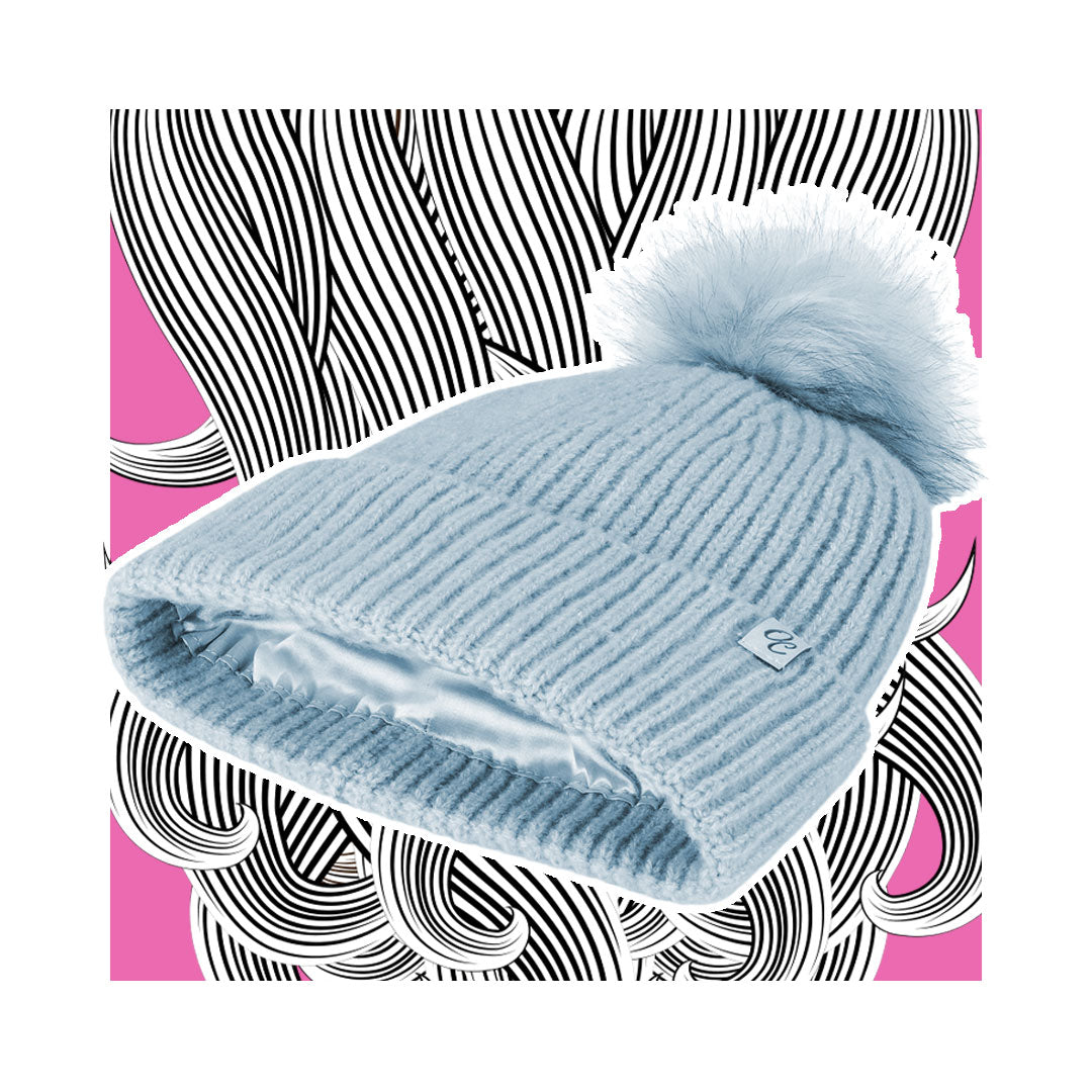 lockenkopf-only-curls-Satin-Lined-Beanie-with-Pom-Carrie-in-light-blue-inside.jpg